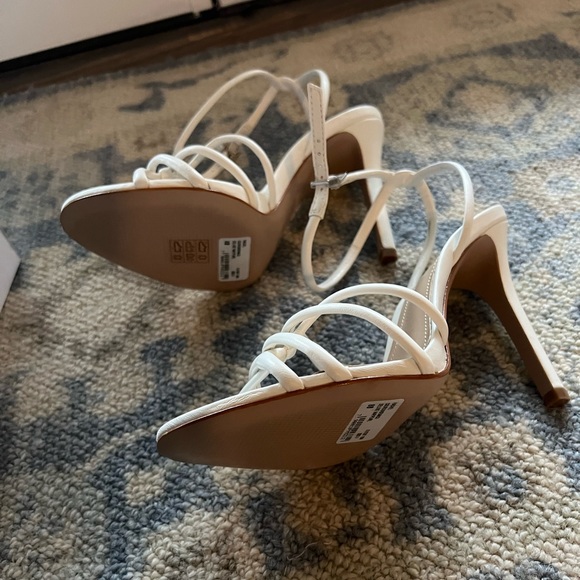 Schutz Rachel Nappa Leather Sandal - never worn - Picture 10 of 11